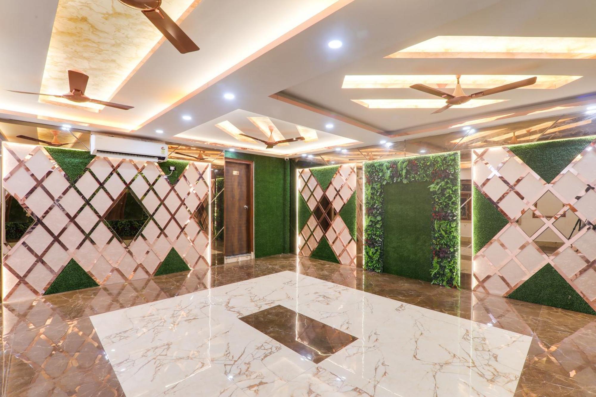 Super Collection O Ghanta Ghar Gorakhpur Ngoại thất bức ảnh